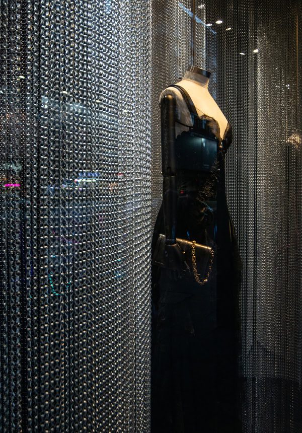 HarrodsShopWindow-Kriskadecor-TALL3